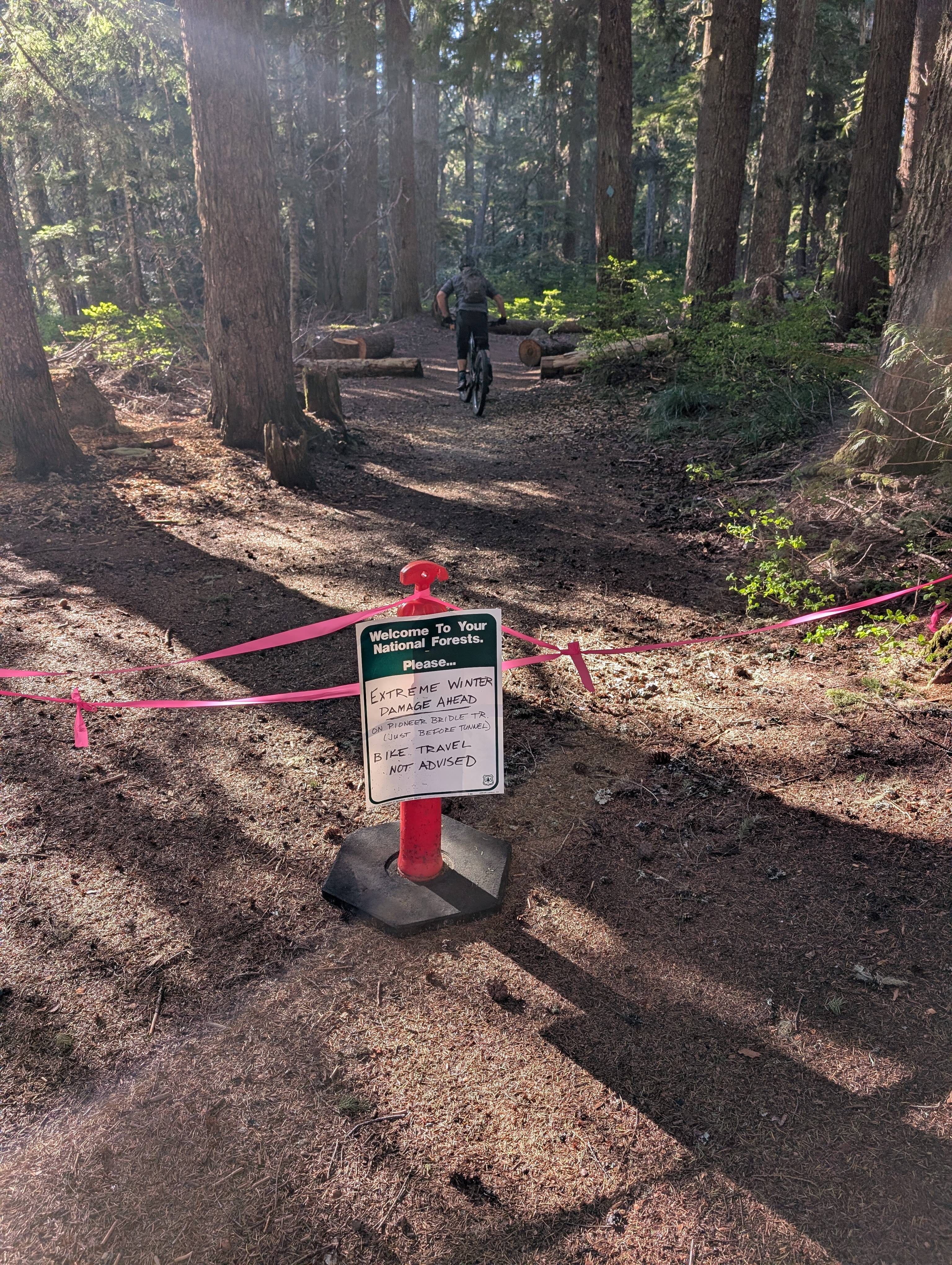 USFS Advisory signage @ Glacier View TH